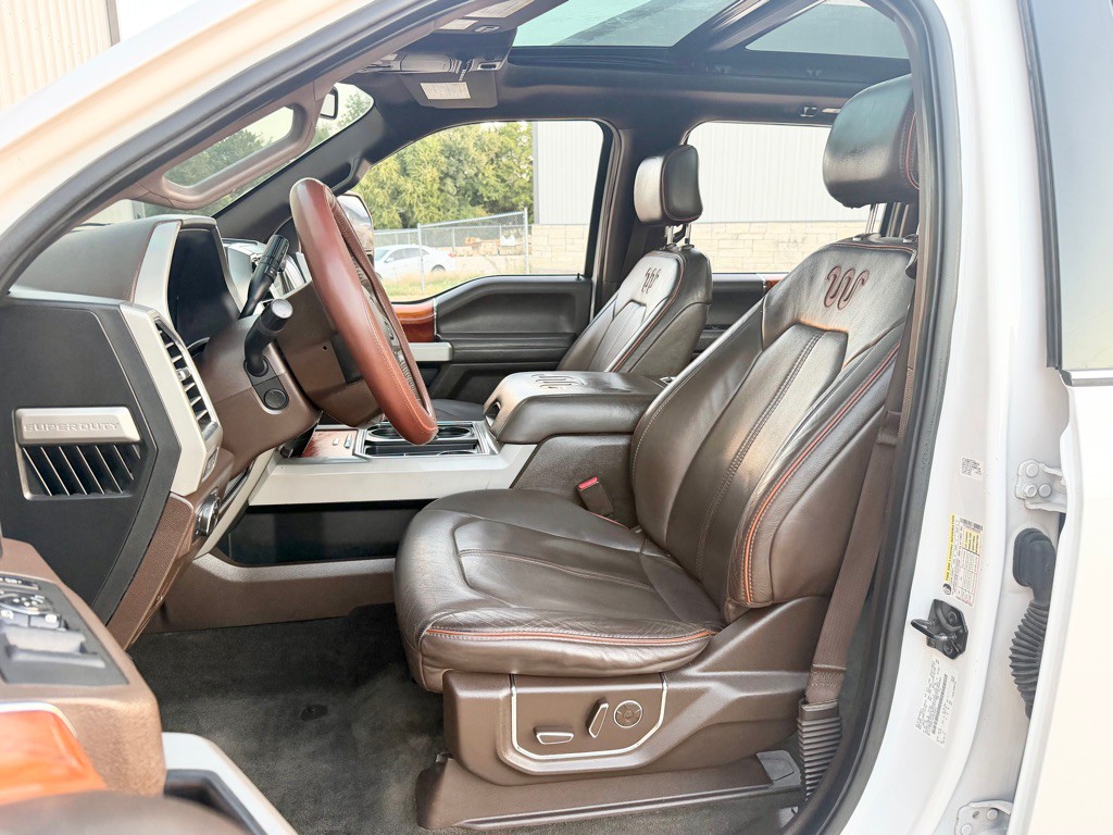 2017 Ford F-250 Image 9