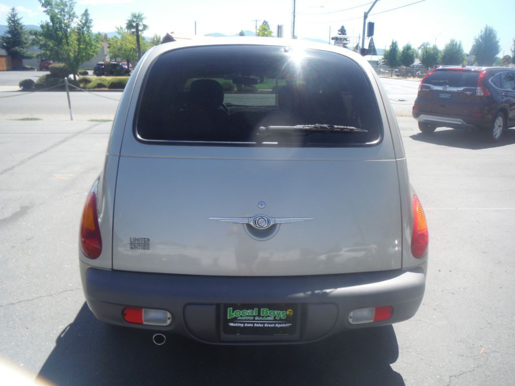 2002 Chrysler PT Cruiser Image 6