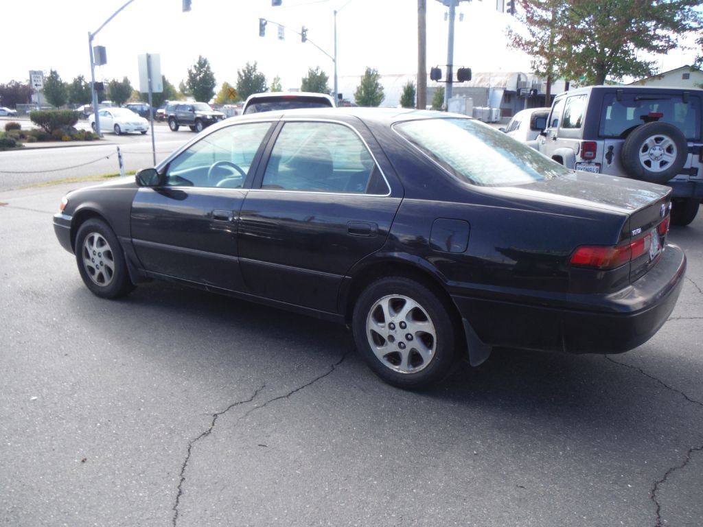 1997 Toyota Camry Image 5