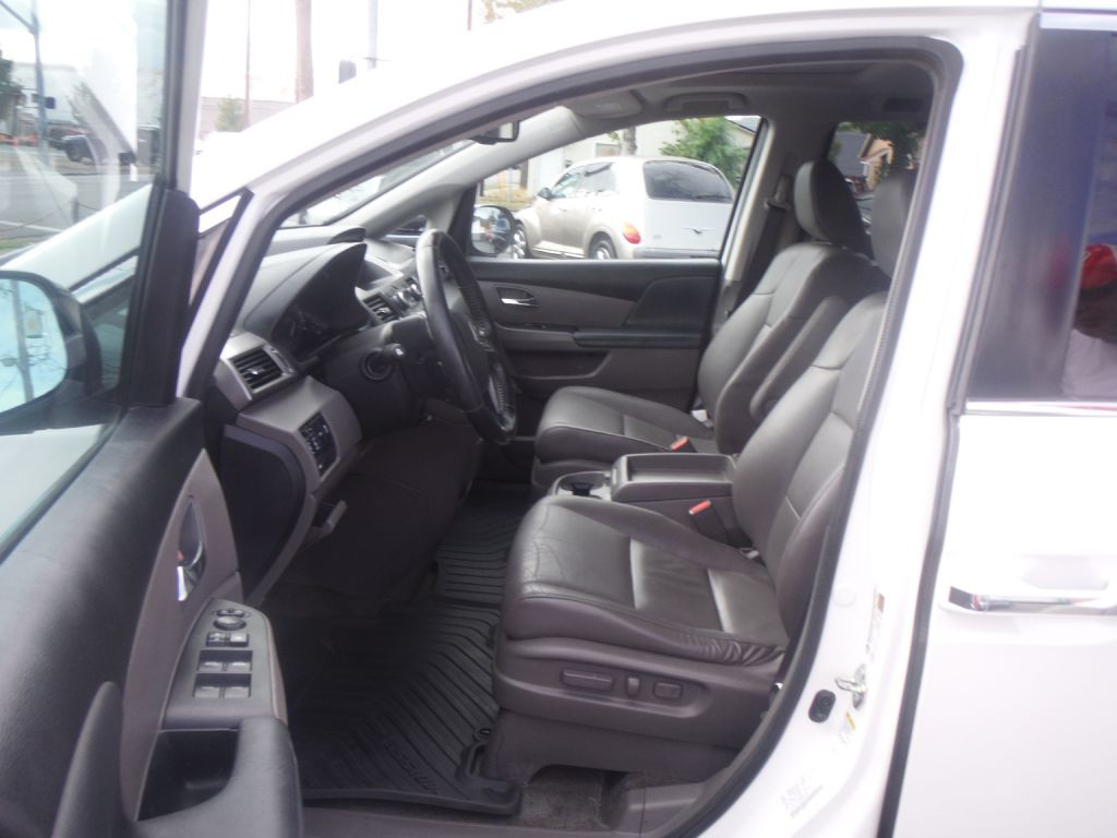 2016 Honda Odyssey Image 7