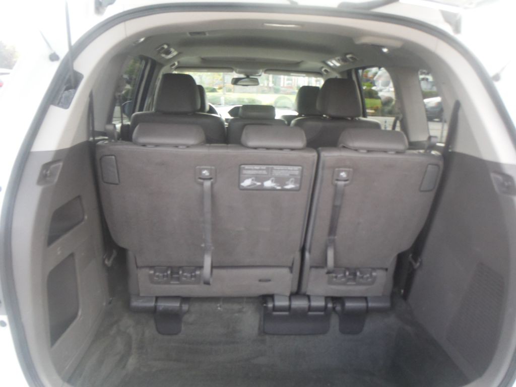 2016 Honda Odyssey Image 10