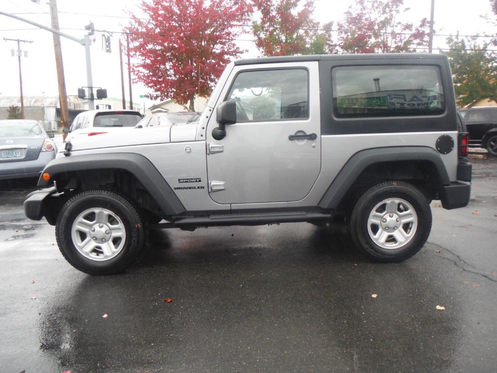 2013 Jeep Wrangler Image 4