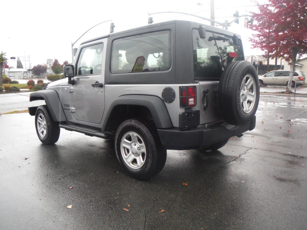 2013 Jeep Wrangler Image 5