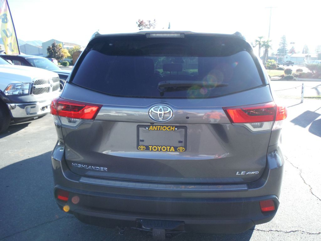 2017 Toyota Highlander Image 5