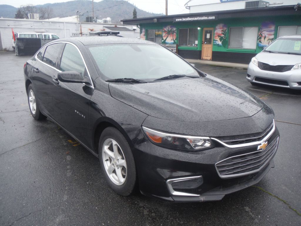 2016 Chevrolet Malibu Image 1