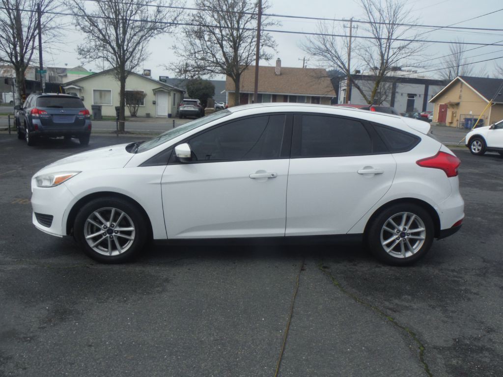 2017 Ford Focus Image 4