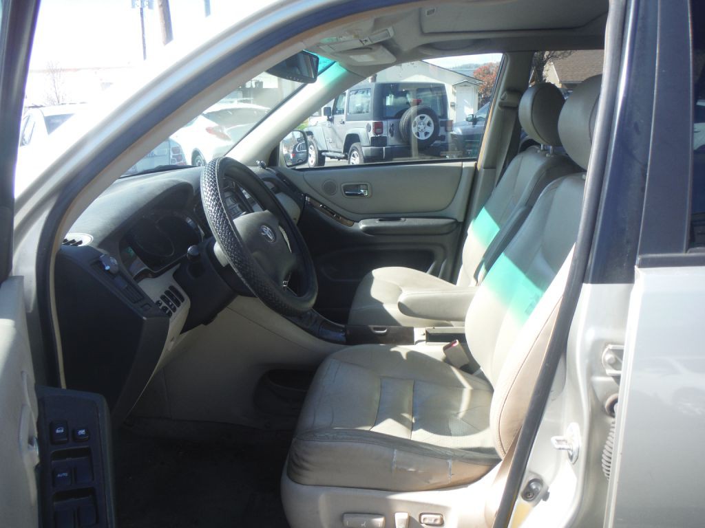 2002 Toyota Highlander Image 10