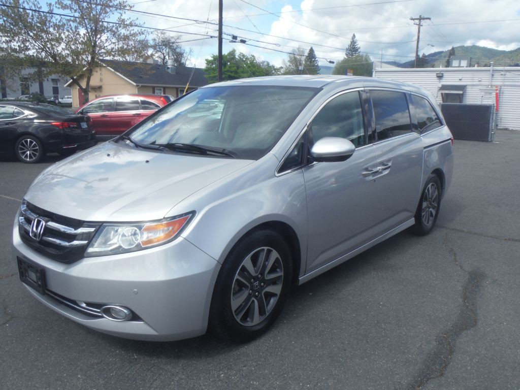 2015 Honda Odyssey Image 3