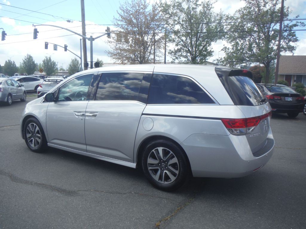 2015 Honda Odyssey Image 5