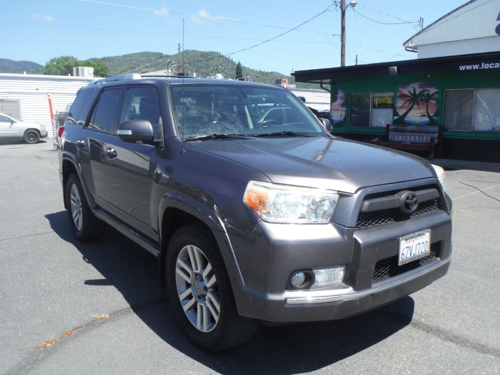 2013 Toyota 4Runner Image 1