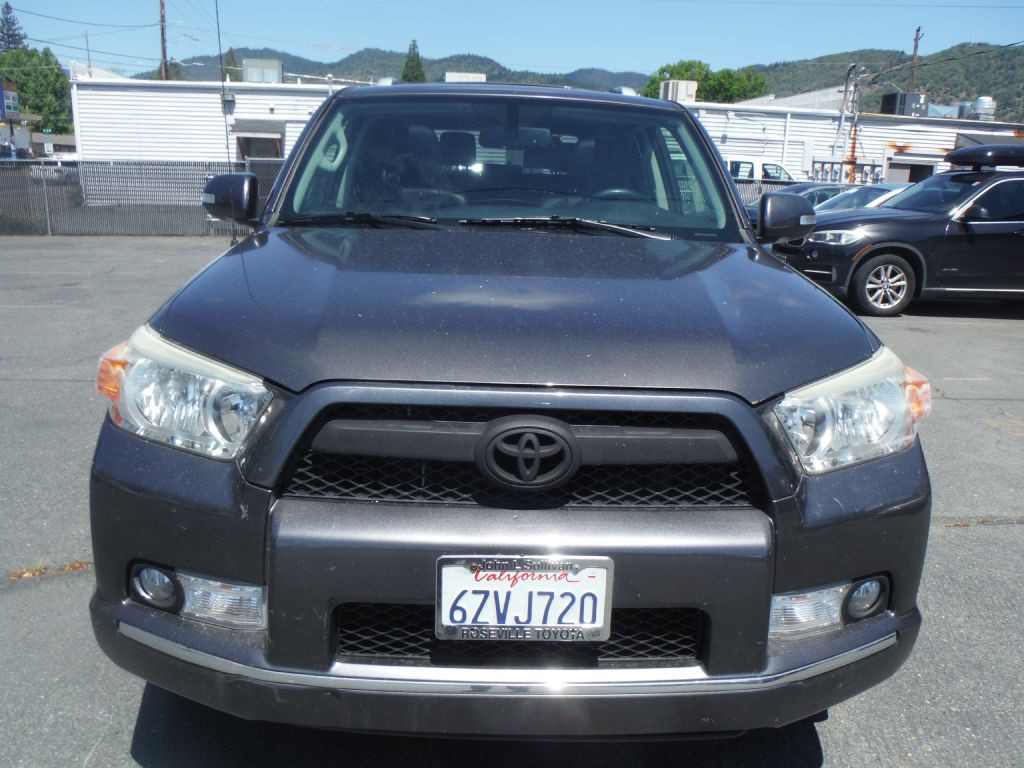 2013 Toyota 4Runner Image 2