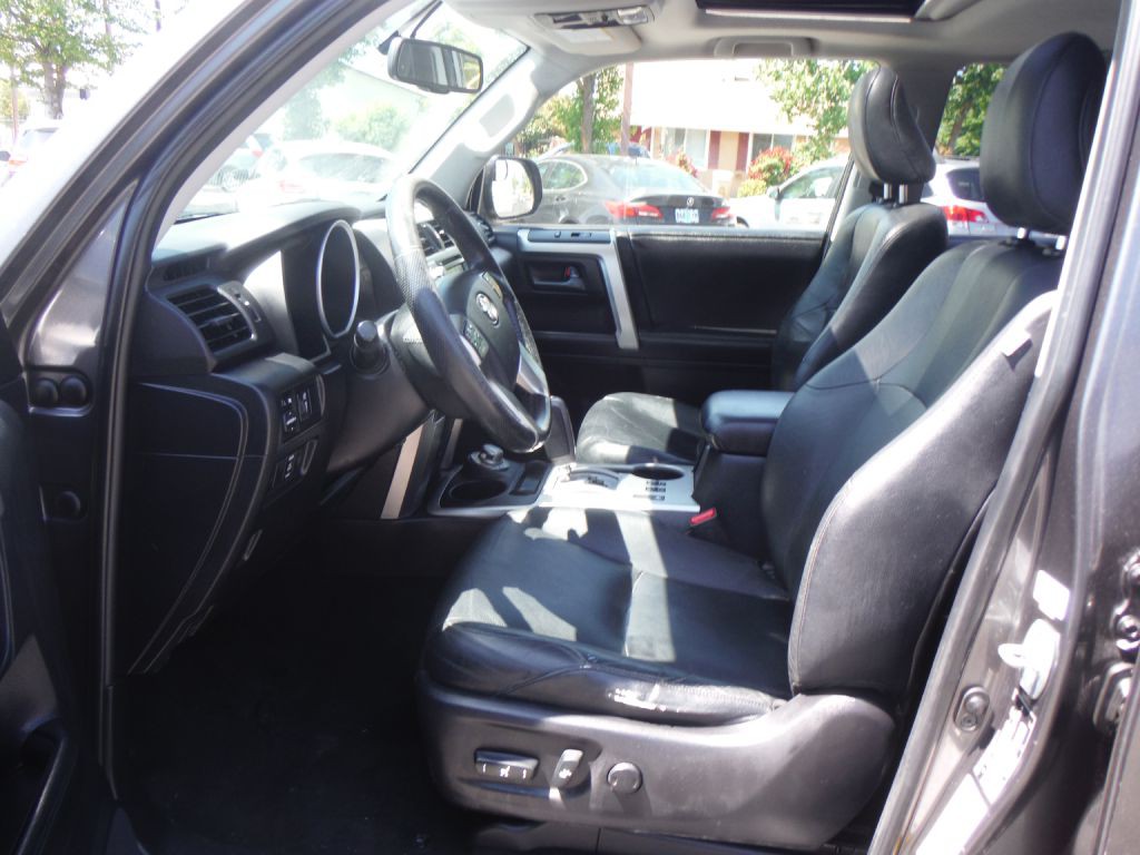 2013 Toyota 4Runner Image 11