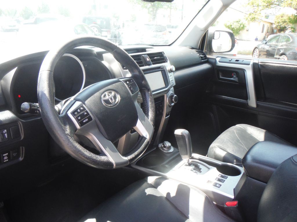 2013 Toyota 4Runner Image 12