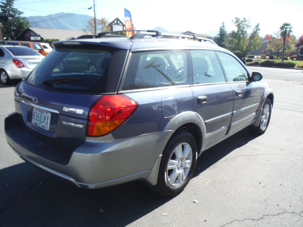 2005 Subaru Legacy Image 7