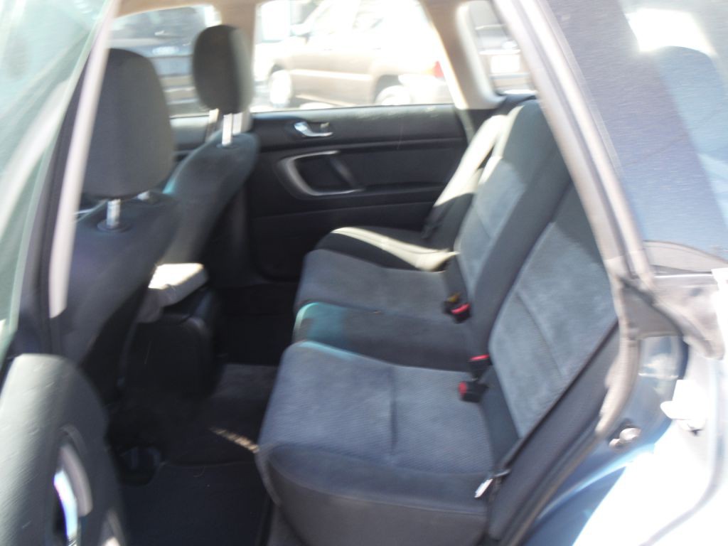 2005 Subaru Legacy Image 9