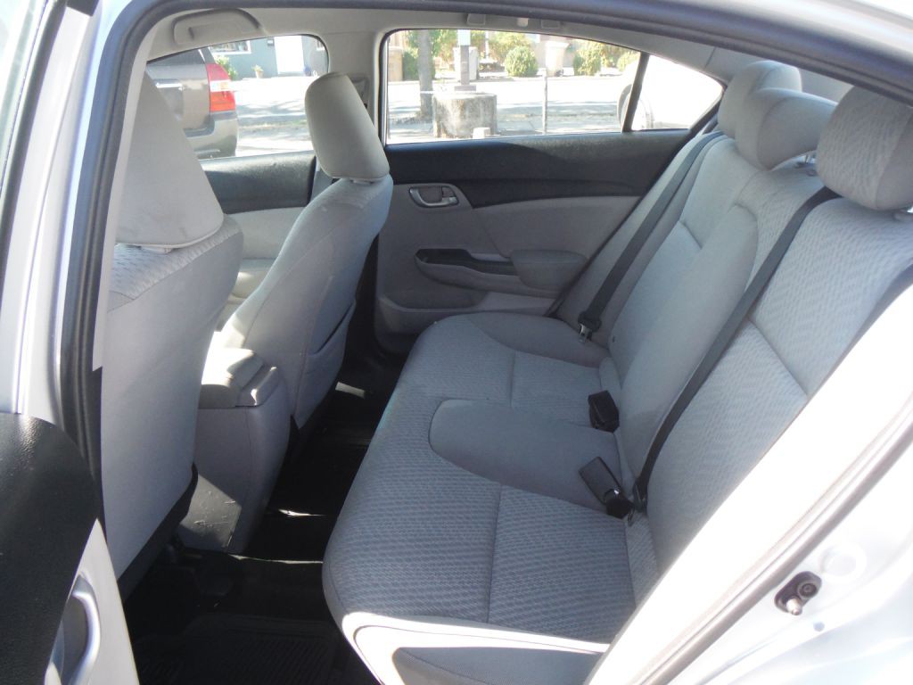 2015 Honda Civic Image 9