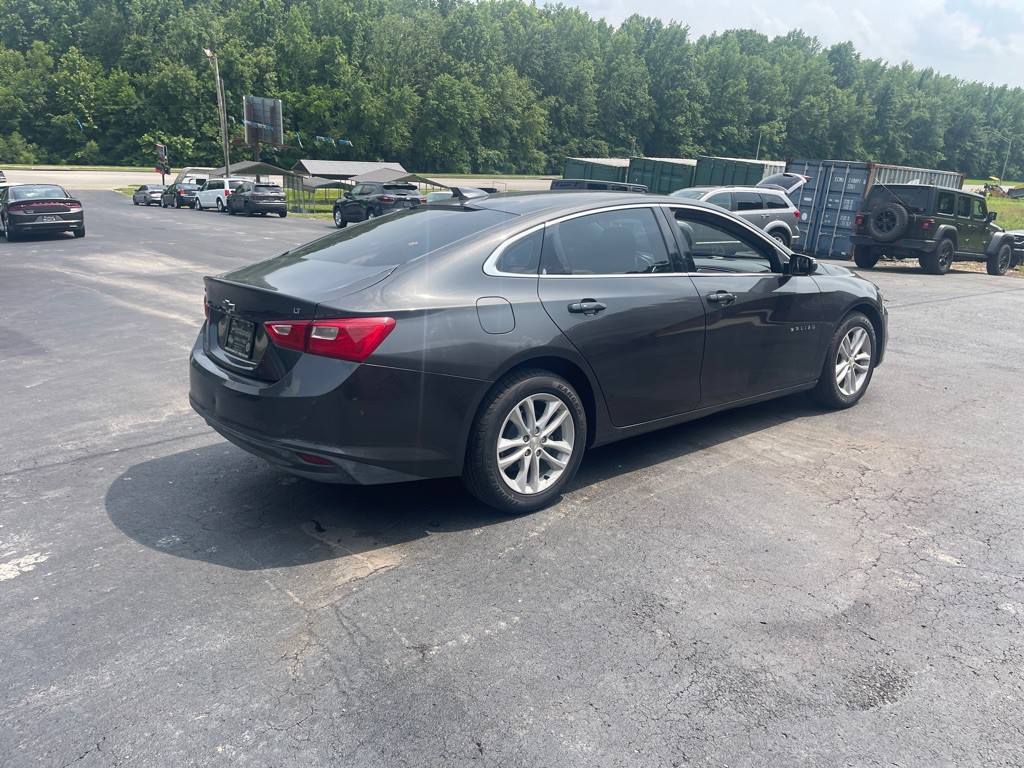 2017 Chevrolet Malibu Image 6