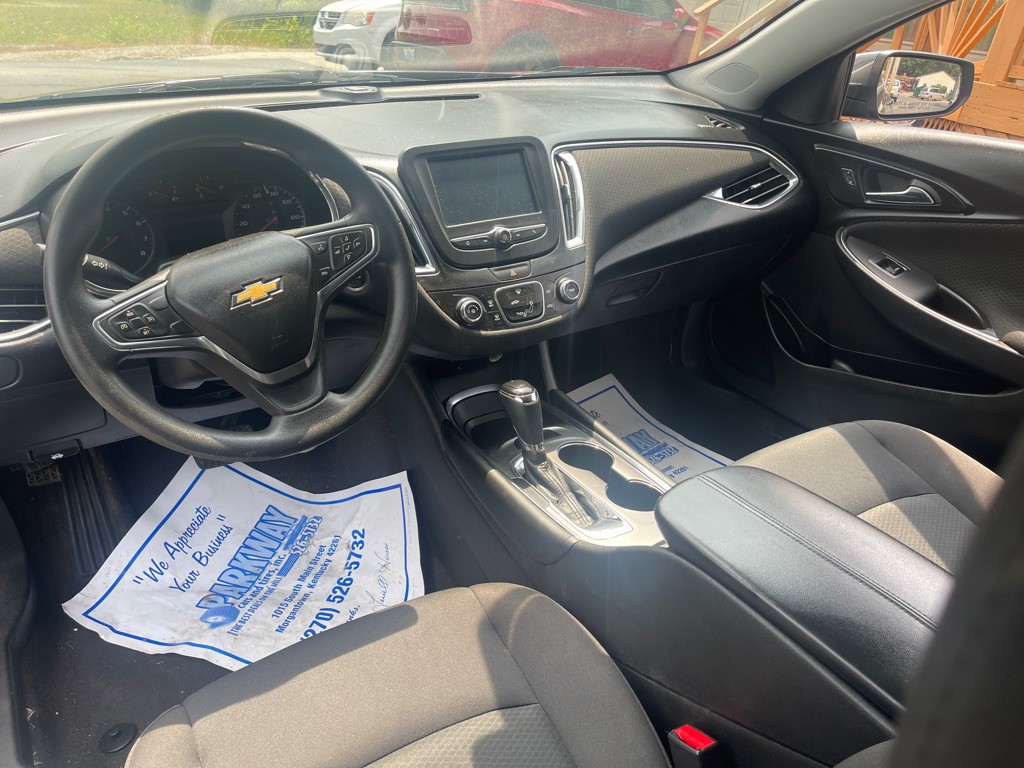 2017 Chevrolet Malibu Image 12