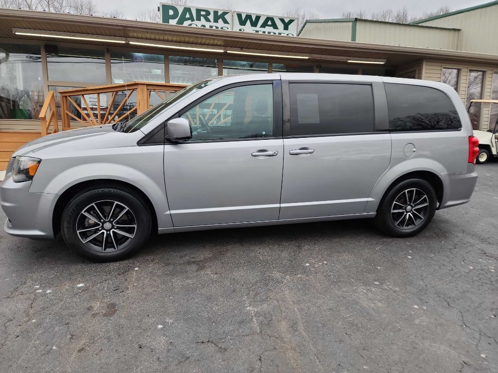 2018 Dodge Grand Caravan Image 1