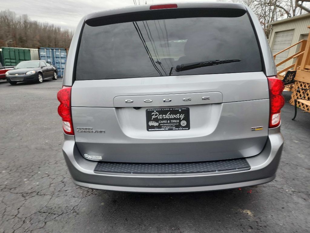 2018 Dodge Grand Caravan Image 2