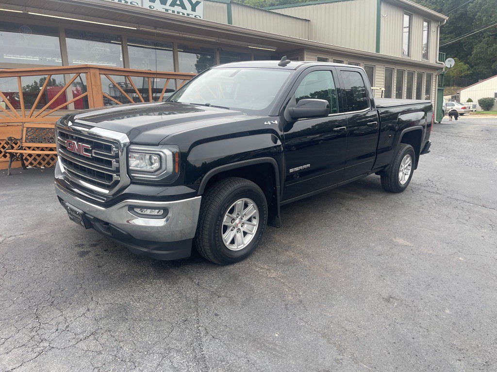 2017 GMC Sierra 1500 Image 2