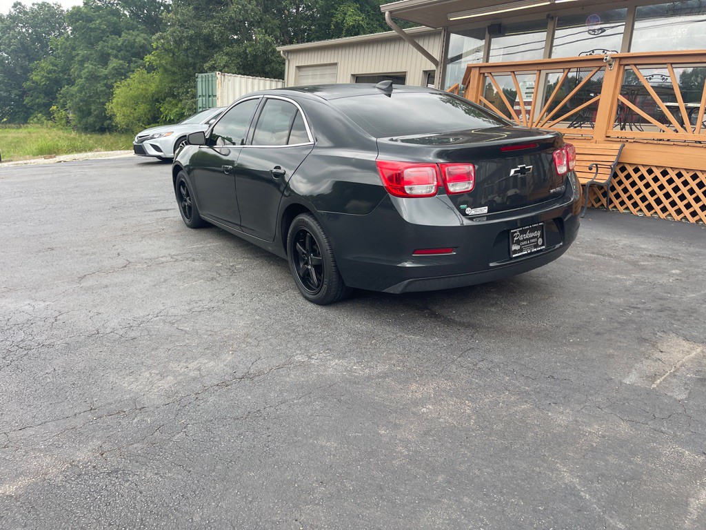 2016 Chevrolet Malibu Image 8