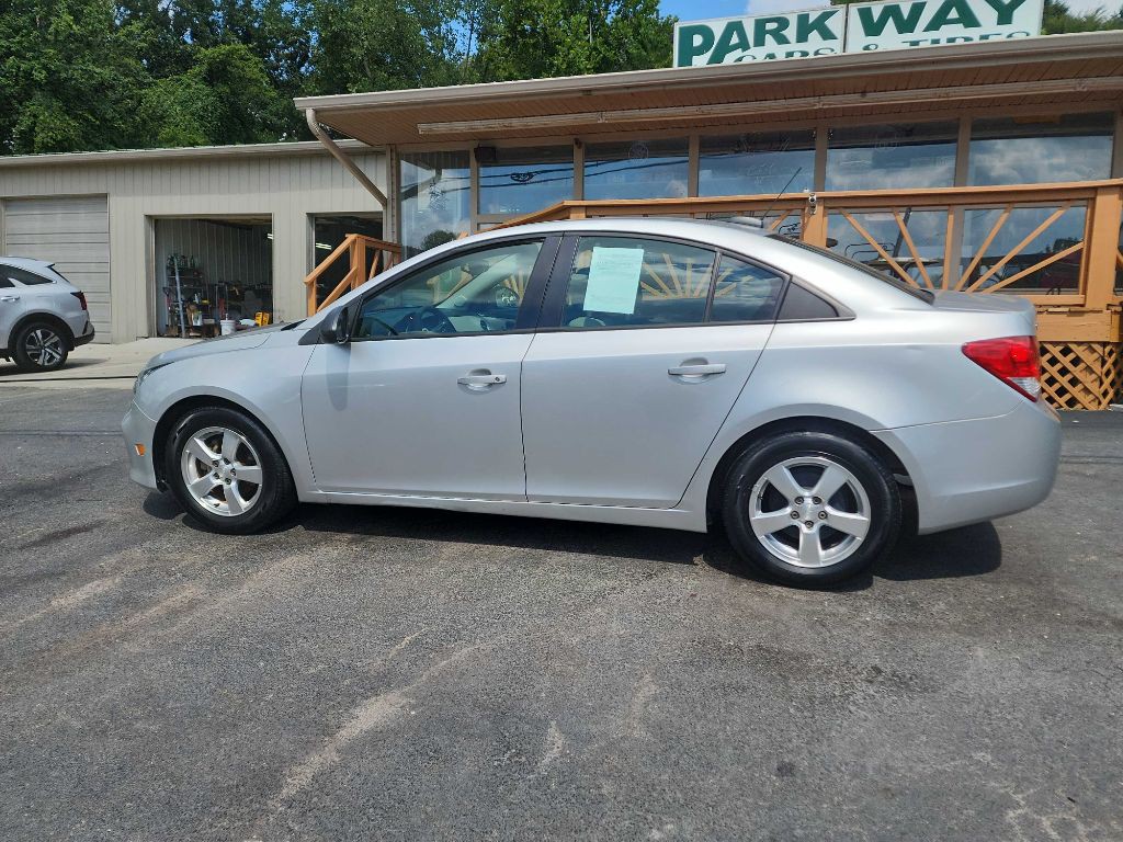2016 Chevrolet Cruze Image 2