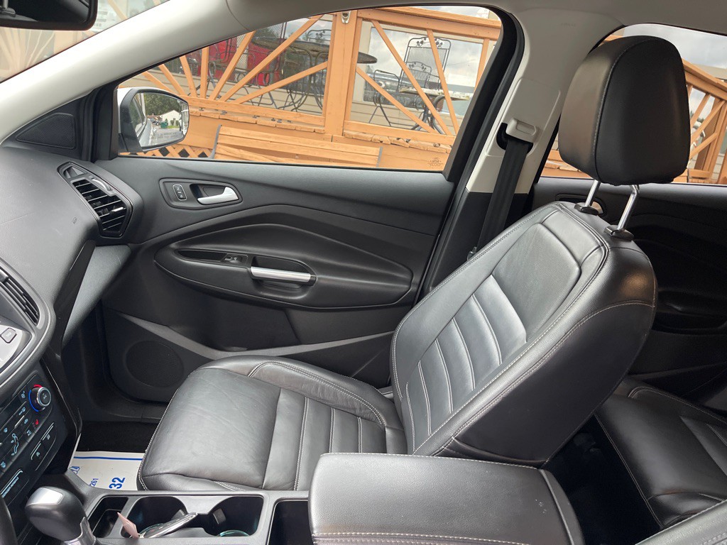 2017 Ford Escape Image 10