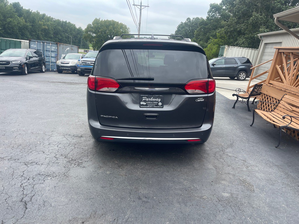 2020 Chrysler Pacifica Image 7