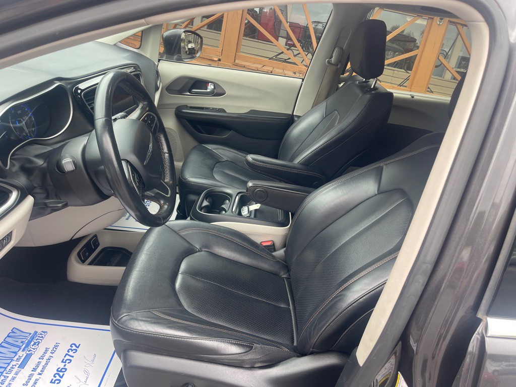 2020 Chrysler Pacifica Image 11