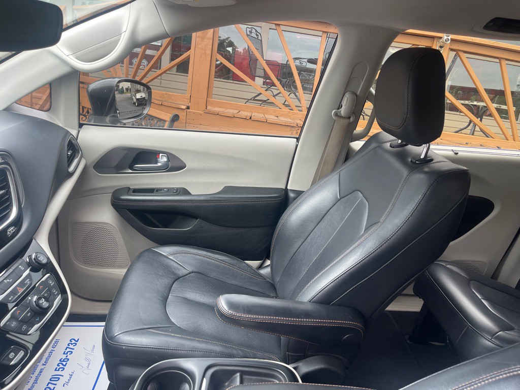 2020 Chrysler Pacifica Image 12