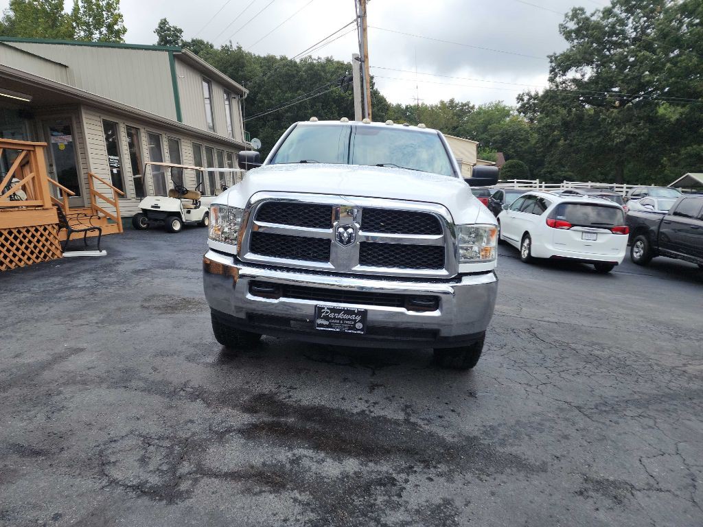 2014 RAM 2500 Image 2