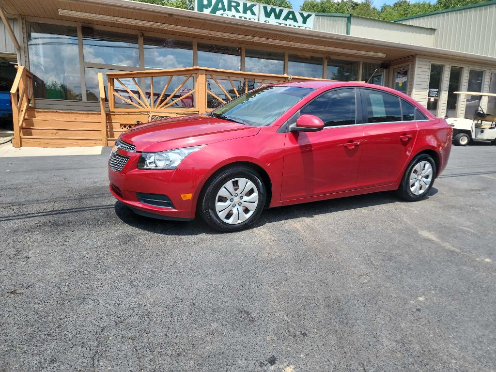 2011 Chevrolet Cruze Image 2