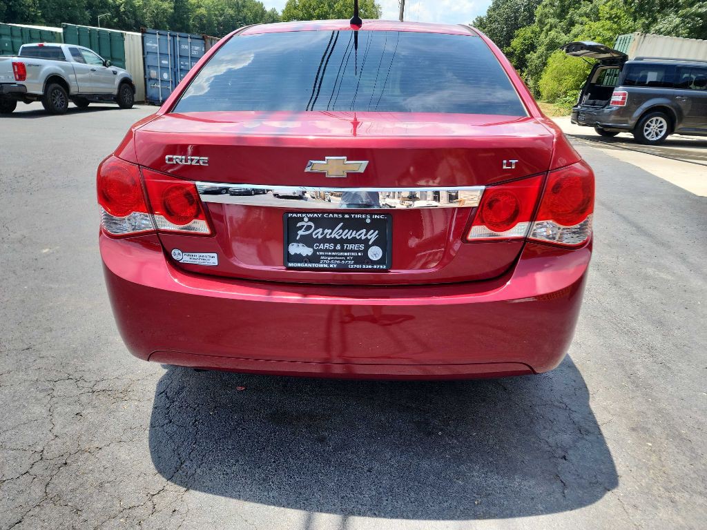 2011 Chevrolet Cruze Image 3