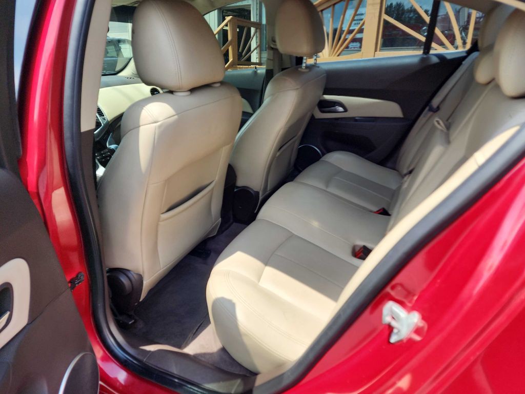 2011 Chevrolet Cruze Image 8