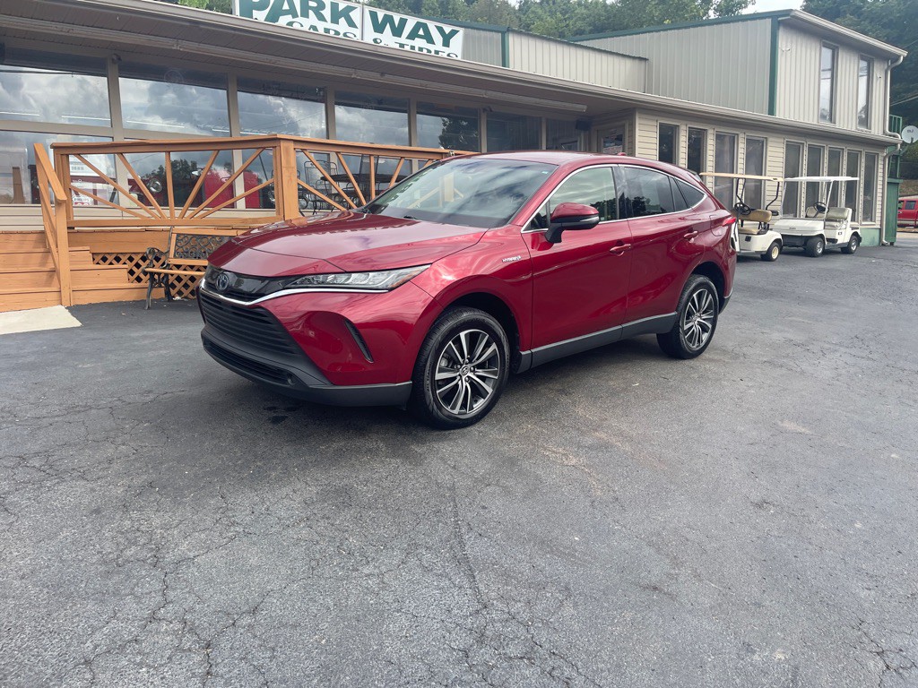 2021 Toyota Venza Image 2