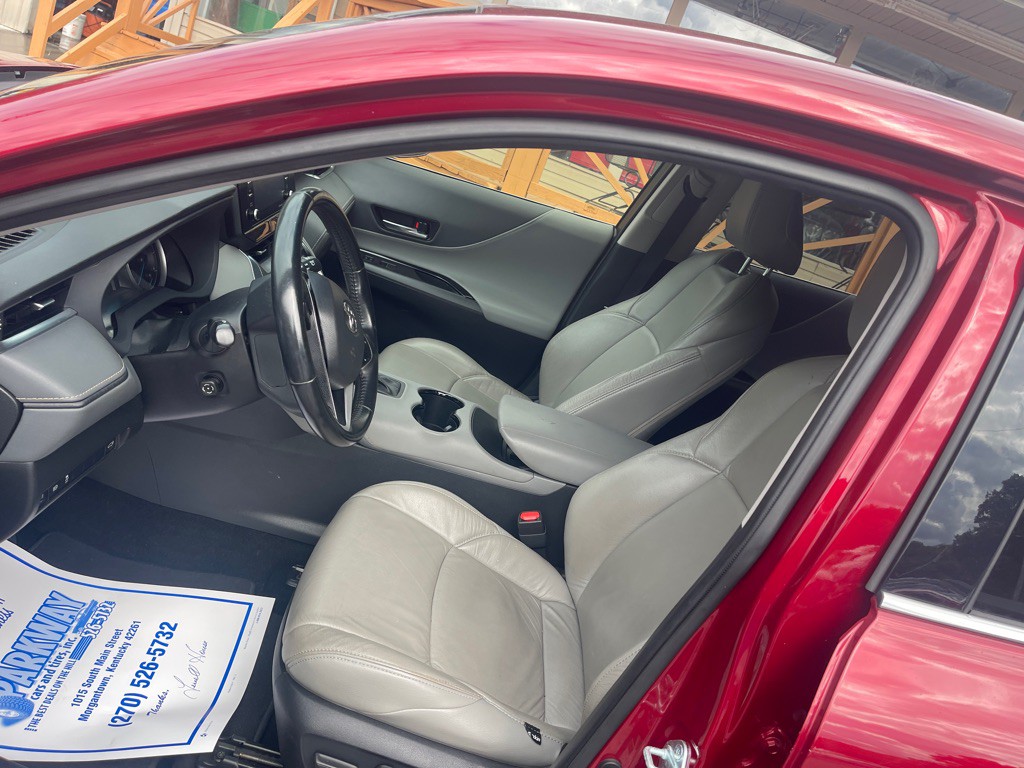 2021 Toyota Venza Image 11