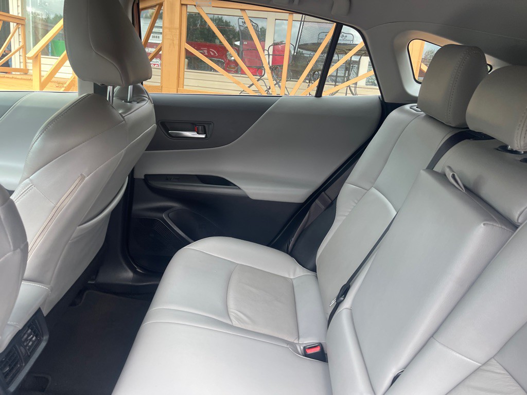2021 Toyota Venza Image 14