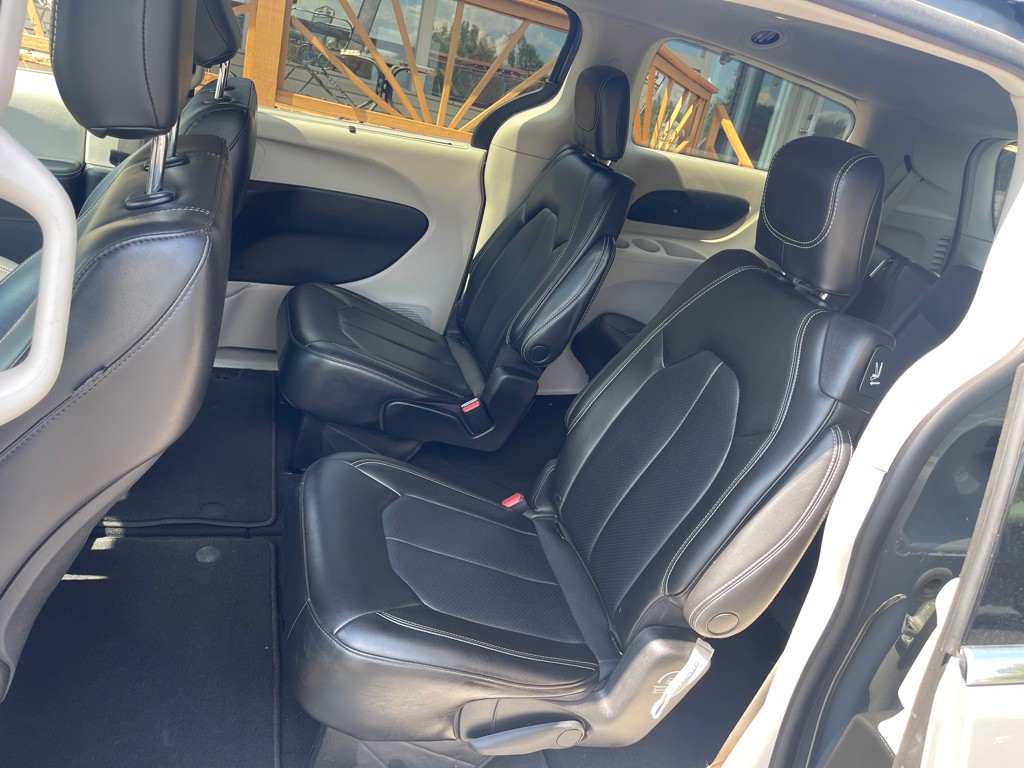 2023 Chrysler Pacifica Image 15
