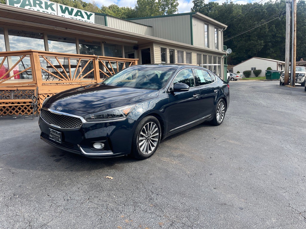 2017 Kia Cadenza Image 2