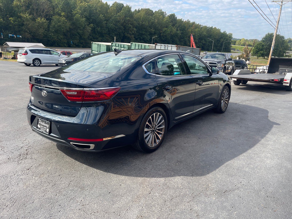 2017 Kia Cadenza Image 6
