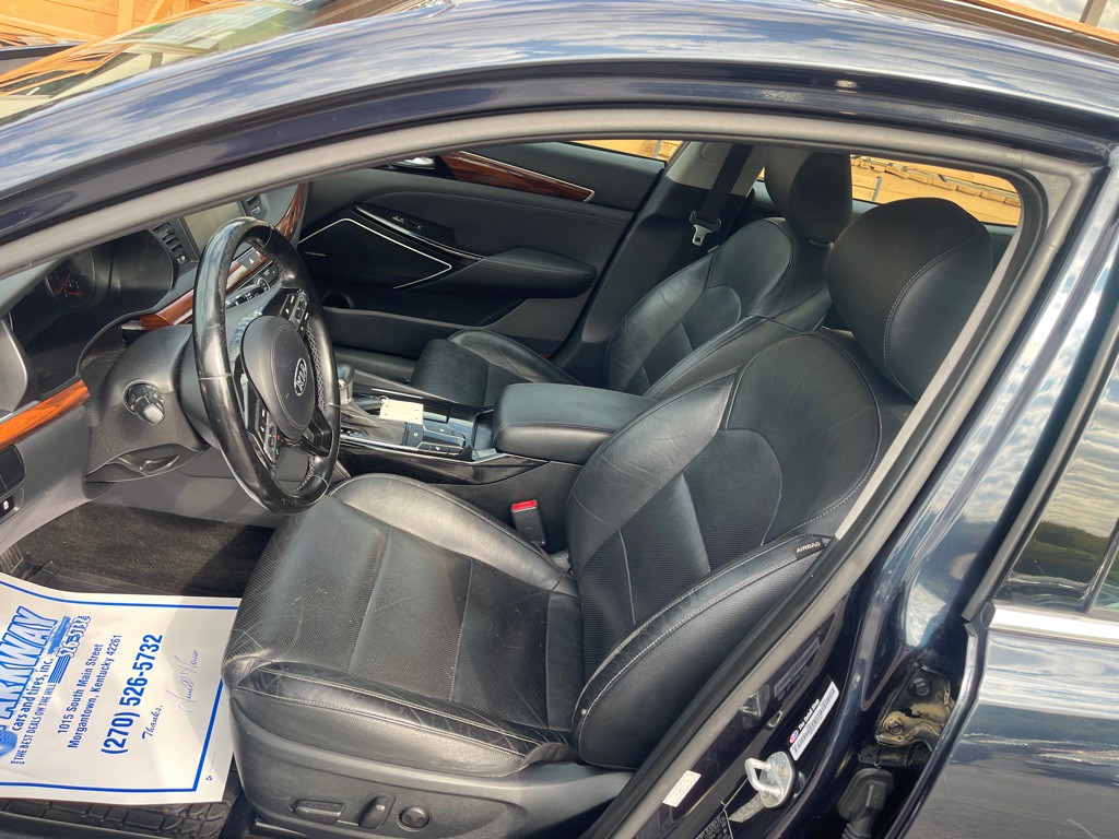 2017 Kia Cadenza Image 11