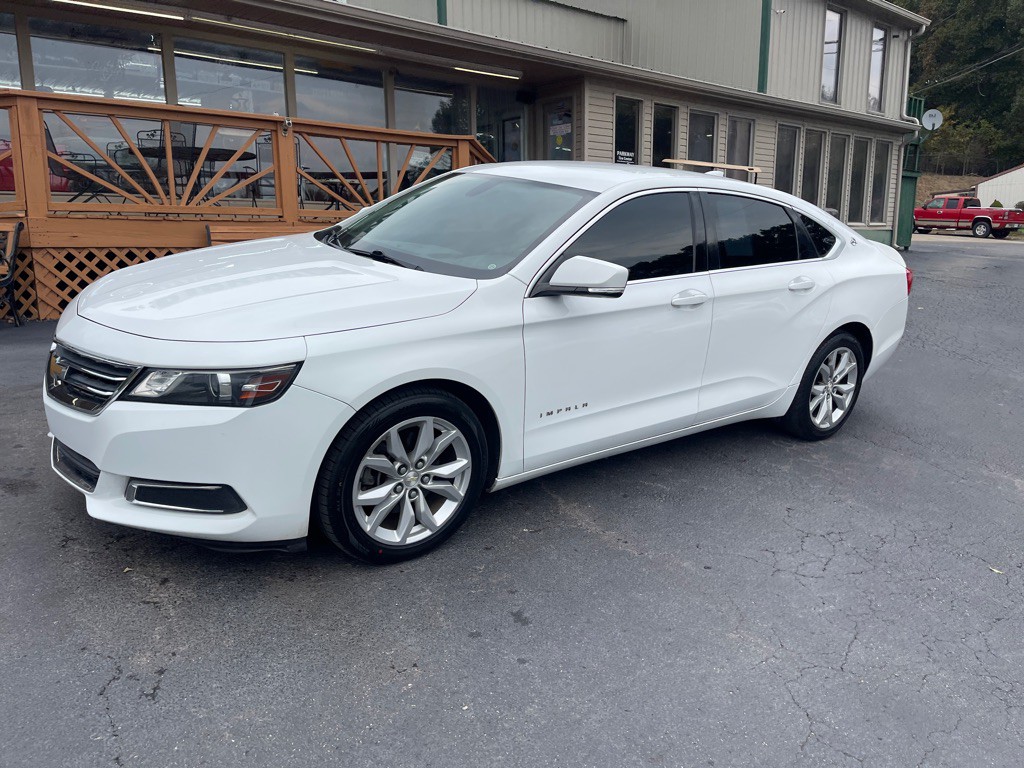2017 Chevrolet Impala Image 2