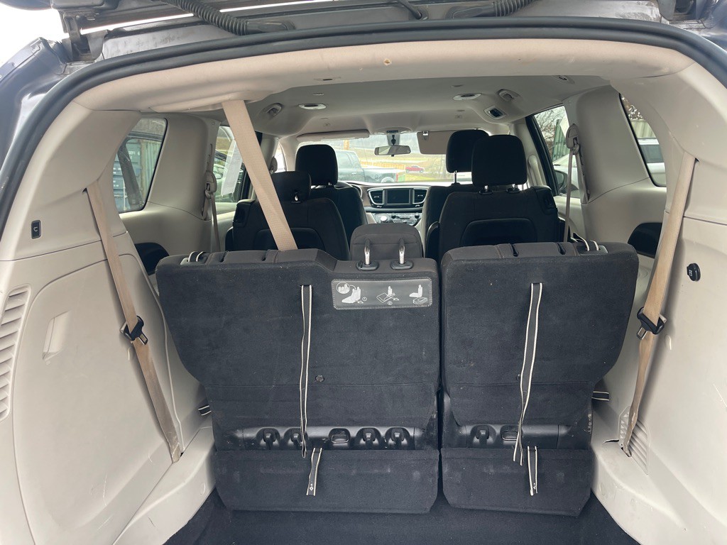 2018 Chrysler Pacifica Image 14