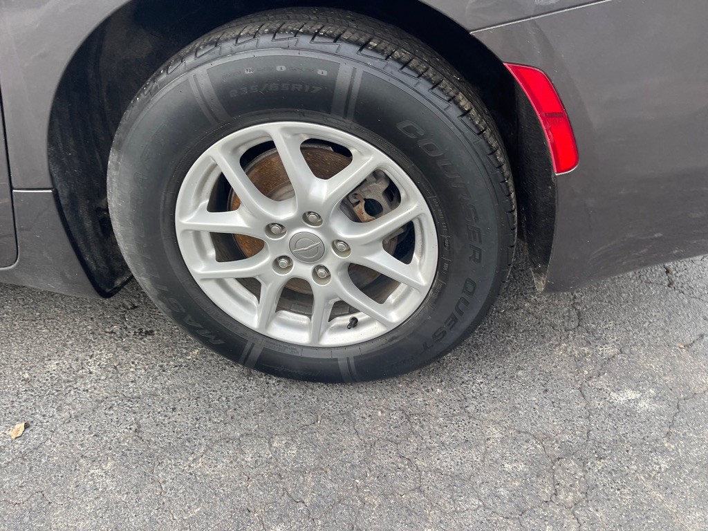 2018 Chrysler Pacifica Image 15