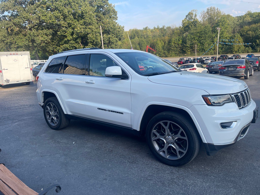 2018 Jeep Grand Cherokee Image 5