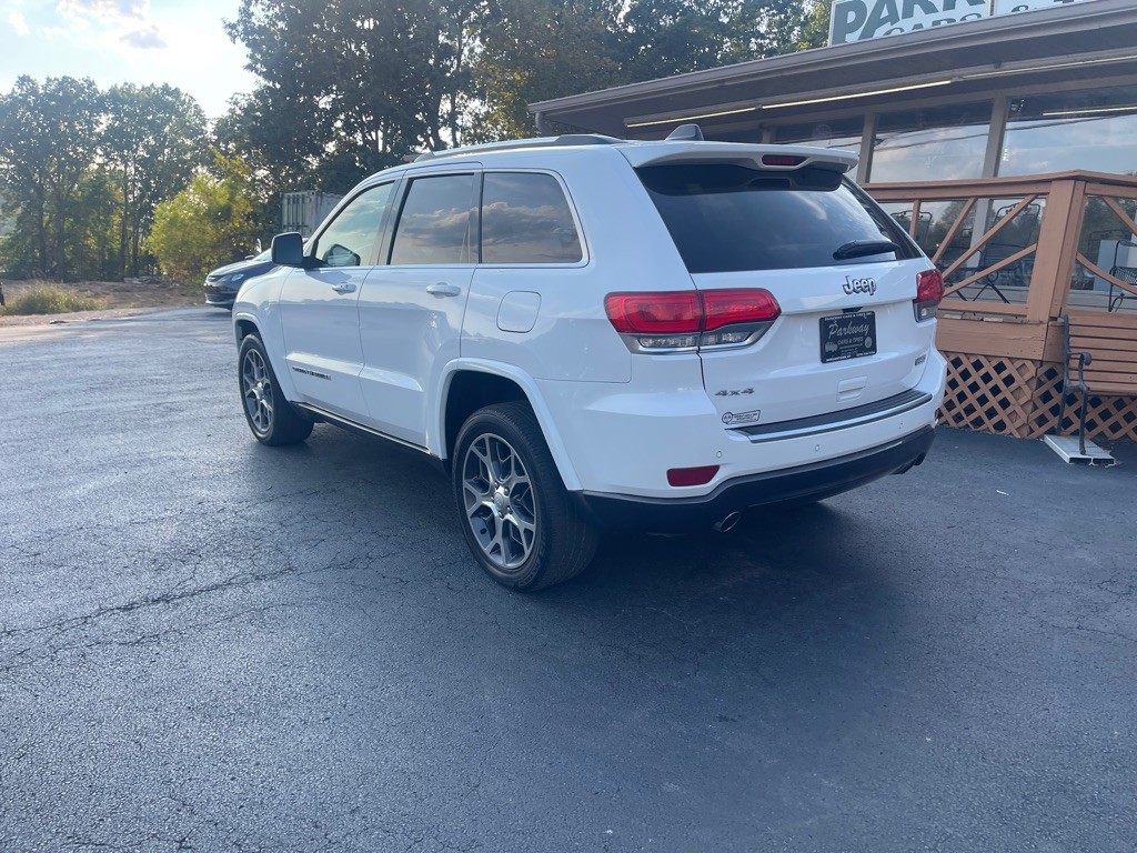 2018 Jeep Grand Cherokee Image 8