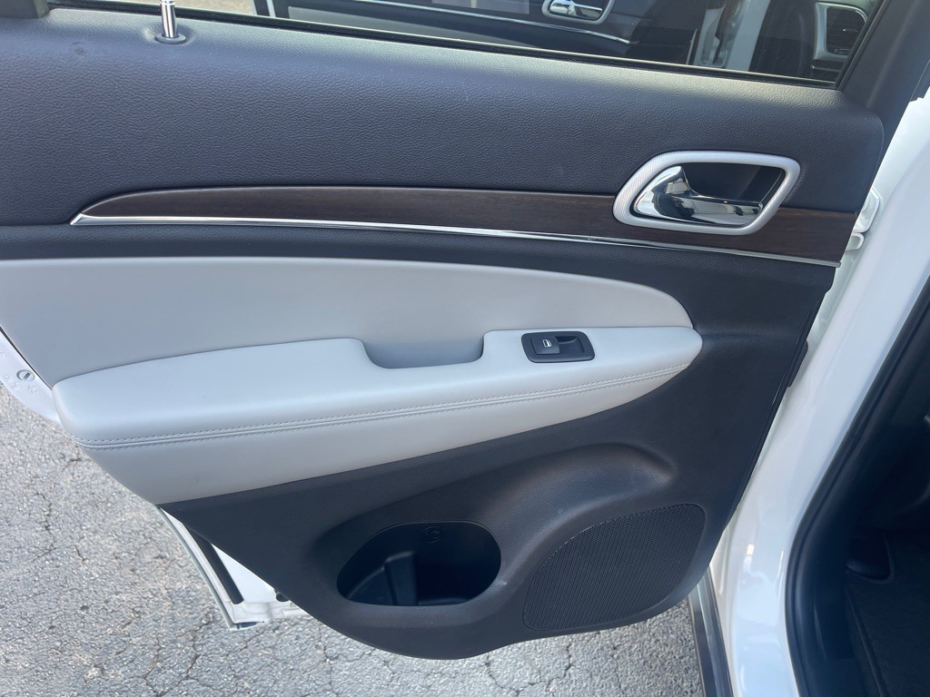 2018 Jeep Grand Cherokee Image 15
