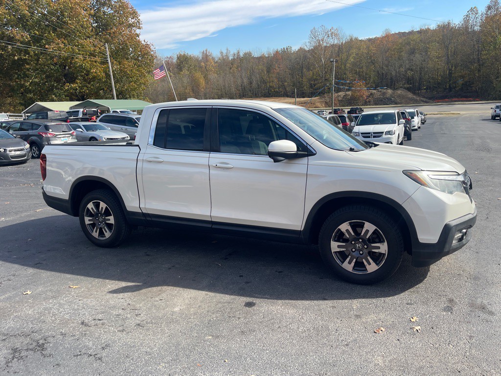 2018 Honda Ridgeline Image 5