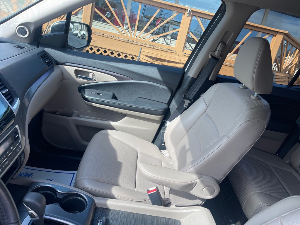 2018 Honda Ridgeline Image 10